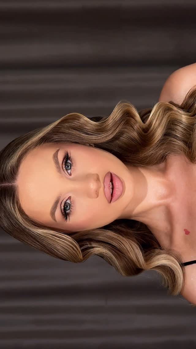 Společenský look — profesionální makeup a účes